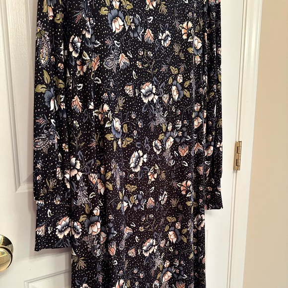 NWT Ann Taylor black floral dress, size small - Picture 2 of 11
